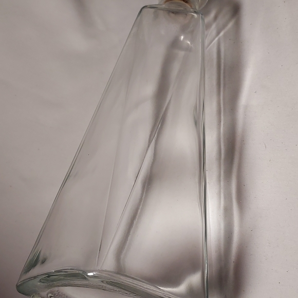 Vintage Glass Liquor Bottle Decanter - Picture 9 of 9